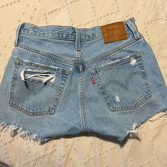 LEVI’S 501 High Rise Short - Picture 4 of 4